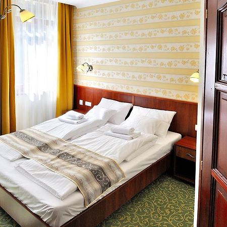 Partium Hotel Szeged Ngoại thất bức ảnh